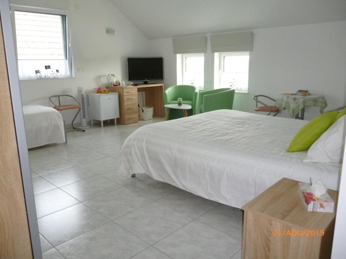 Bed and Breakfast Le Sart-Belles Экстерьер фото